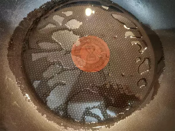 「【シェフの超技術】「オムレツの表面をツヤツヤにする方法」に挑戦！ホテル級のオムレツを作るワザ」の画像