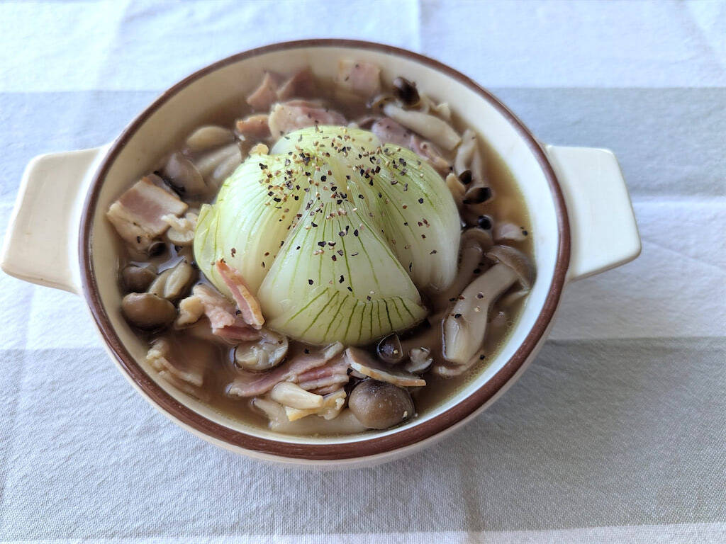 【ひとり1個ペロリ】な「丸ごと玉ねぎポトフ」作ろう！玉ねぎトロットロ～♡材料切ったら鍋任せでOK!?