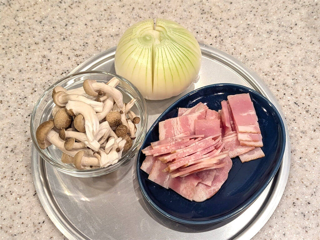 【ひとり1個ペロリ】な「丸ごと玉ねぎポトフ」作ろう！玉ねぎトロットロ～♡材料切ったら鍋任せでOK!?