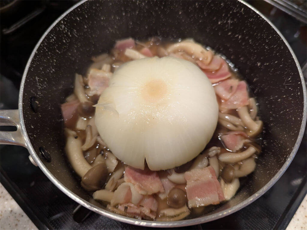 【ひとり1個ペロリ】な「丸ごと玉ねぎポトフ」作ろう！玉ねぎトロットロ～♡材料切ったら鍋任せでOK!?