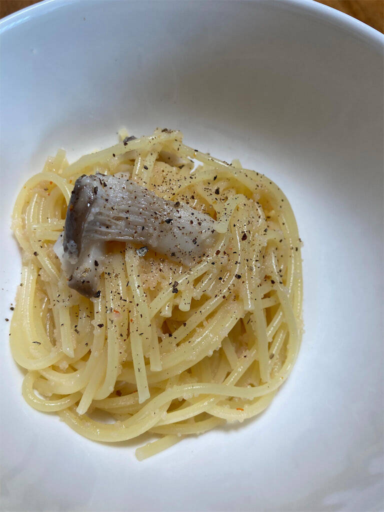 【夏休みのランチ問題を解決】5人育児ママが辿り着いた「絶品時短パスタ」を紹介します！【Ayumiの漫画】