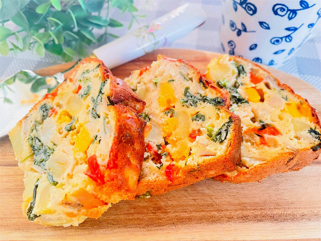 【ホケミでお惣菜】野菜たっぷり「農家ならではケークサレ」作ってみた♪冷蔵庫の余り野菜でOK！