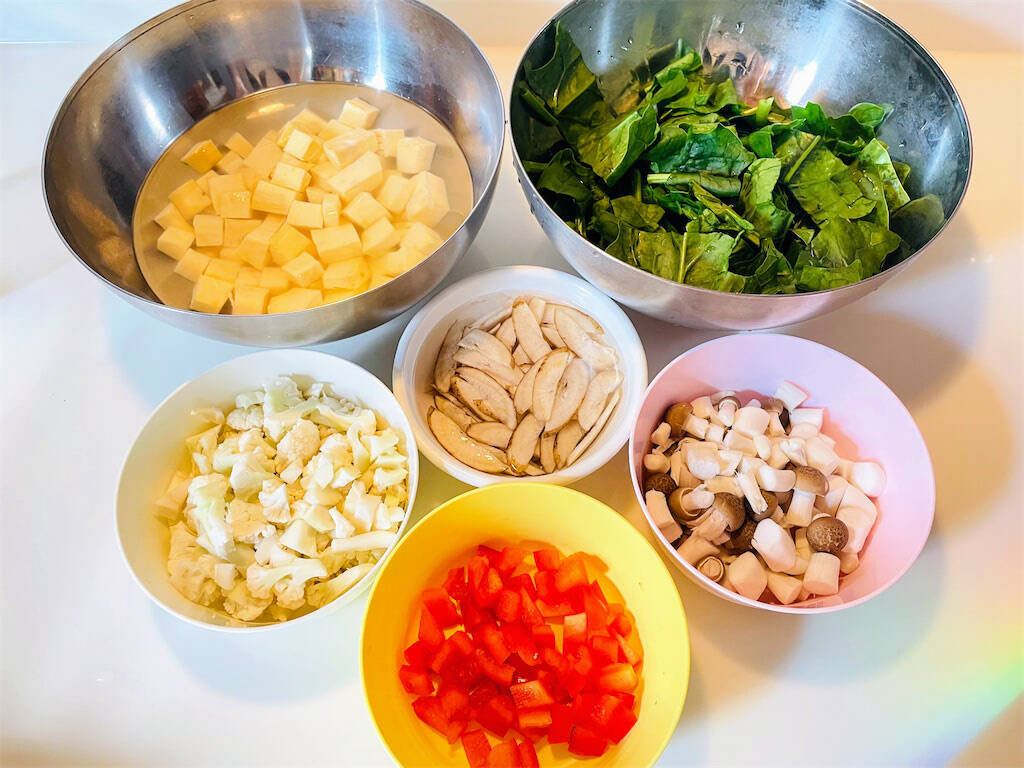 【ホケミでお惣菜】野菜たっぷり「農家ならではケークサレ」作ってみた♪冷蔵庫の余り野菜でOK！