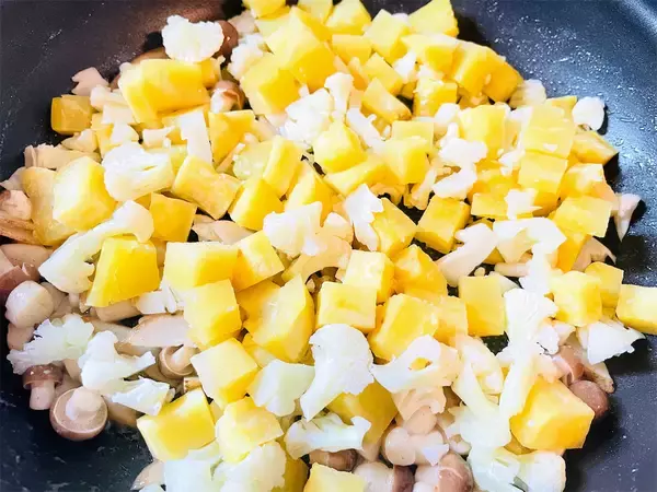 「【ホケミでお惣菜】野菜たっぷり「農家ならではケークサレ」作ってみた♪冷蔵庫の余り野菜でOK！」の画像