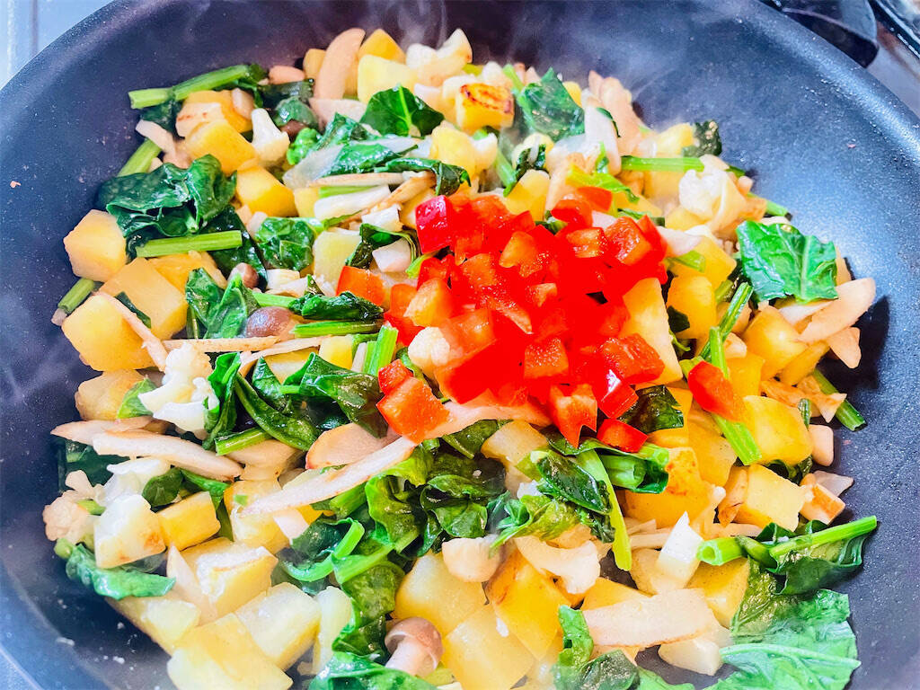 【ホケミでお惣菜】野菜たっぷり「農家ならではケークサレ」作ってみた♪冷蔵庫の余り野菜でOK！