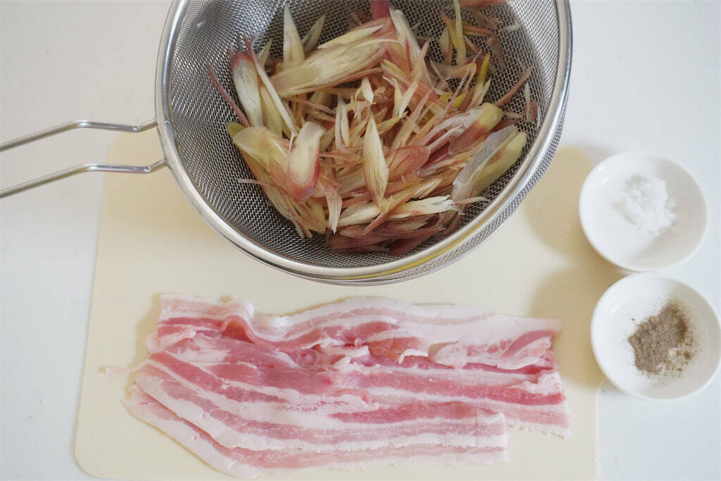【薬味じゃない食べ方】香りが食欲そそる「ミョウガの豚バラ肉巻き」作ってみた！辛みも爽やか〜【農家直伝】