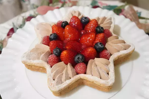 「【キルフェボンの新タルト】もう予約した？新作クリスマスタルト全4種を食べ比べ♡おいしさのヒミツを徹底解剖！」の画像