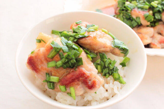 【リュウジレシピ】旬のニラなら生でもイケる！「ニラだれ鶏」に挑戦♪やわらかくて甘くて香りは穏やか～♡