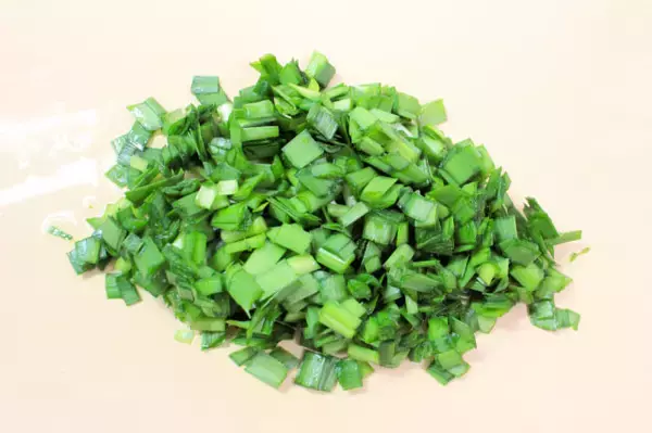 「【リュウジレシピ】旬のニラなら生でもイケる！「ニラだれ鶏」に挑戦♪やわらかくて甘くて香りは穏やか～♡」の画像