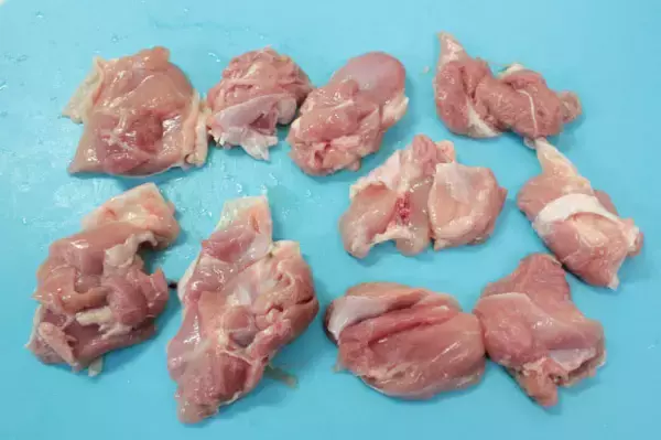 「【リュウジレシピ】旬のニラなら生でもイケる！「ニラだれ鶏」に挑戦♪やわらかくて甘くて香りは穏やか～♡」の画像