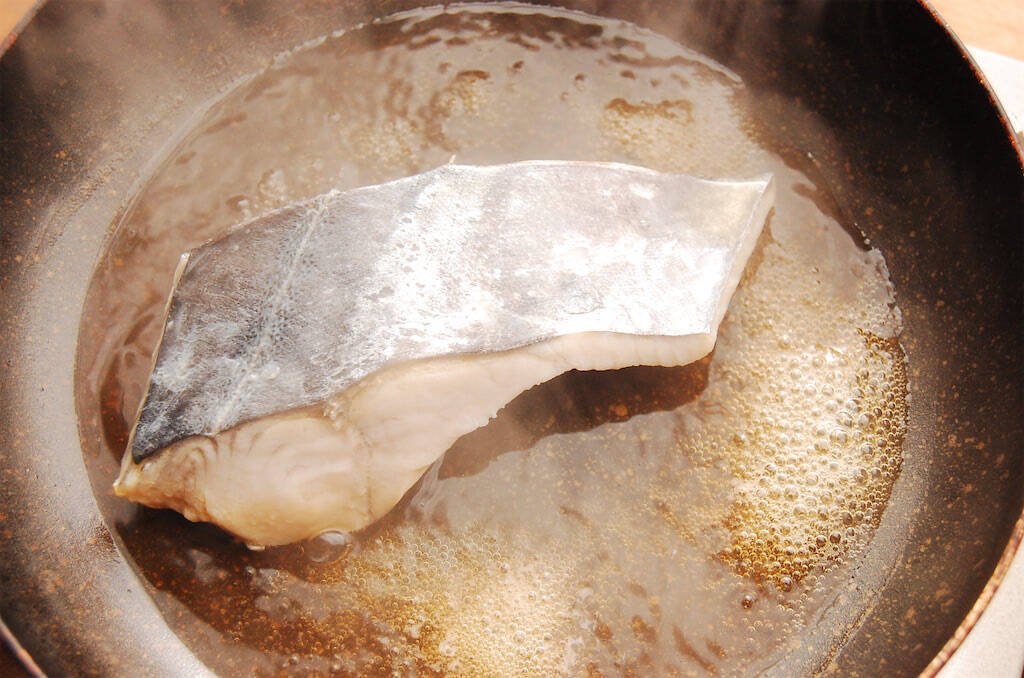 【沢煮って知ってる？】余り野菜がごちそうに変わる「サワラと千切り野菜の沢煮」作ってみた！これが滋味か…