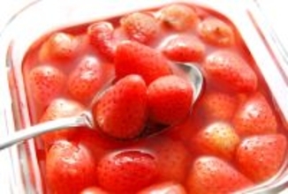 【いちごを3週間楽しむ裏ワザ】旬を過ぎても「まるごとフレッシュ煮」ならおいしさキープ！濃厚でジューシー♪