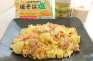 【板前歴20年】「マルちゃんの塩焼きそばが3倍ウマくなる方法」をお試し！あの調味料で旨味ブースト！