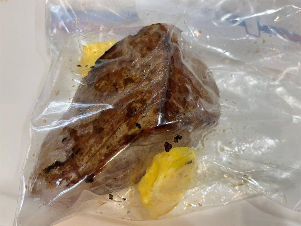 【調理の裏ワザ】3.2万いいね！の「ローストビーフ」作ってみた！炊飯器ならしっとり柔らか～く仕上がります