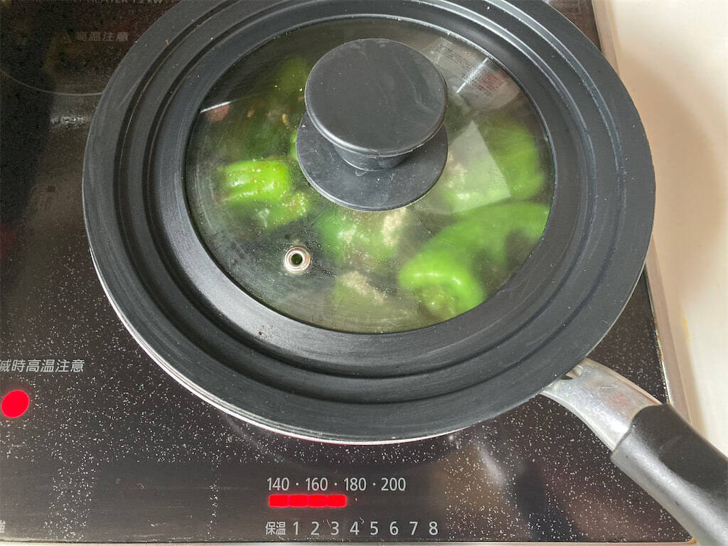 【ピーマン大量消費】口の中でトロンと消える♡「丸ごと煮びたし」作ろう！種やワタ、ヘタまで旨っ【包丁いらず】