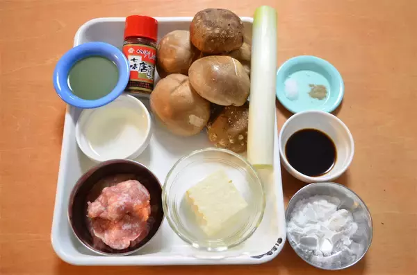 「【秋はしいたけでしょ！】肉汁と旨味のハーモニー♡「農家直伝しいたけの肉詰め」は豆腐でジューシーレベルMAX」の画像