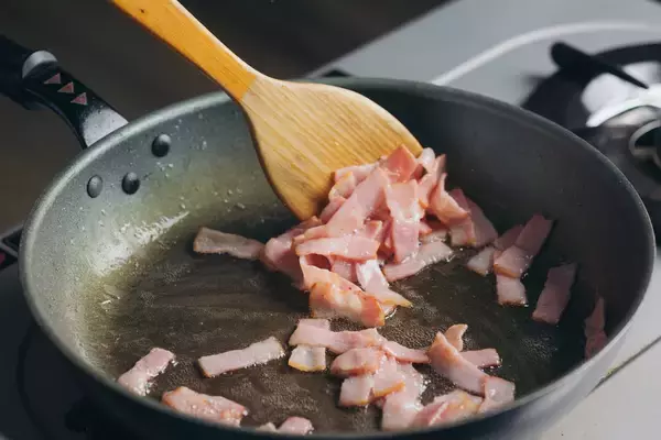 「【子どもがめっちゃ食べる】白カブ農家直伝「無限白カブ」が神レシピだった♪ベーコンマヨとの新マリアージュ」の画像