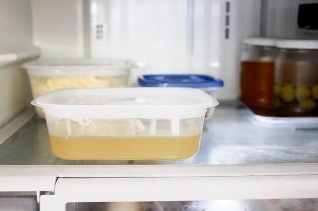 【調理の裏ワザ】黄金色にうっとり♡いろいろ使える「万能トマトだし」作ってみた！冷製スープや酢の物が絶品～♪