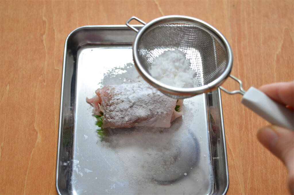 【ポリポリ食感がお肉にマッチ】なんときゅうりを巻く「肉巻き」作ってみた！オイキムチっぽいけど和風♪
