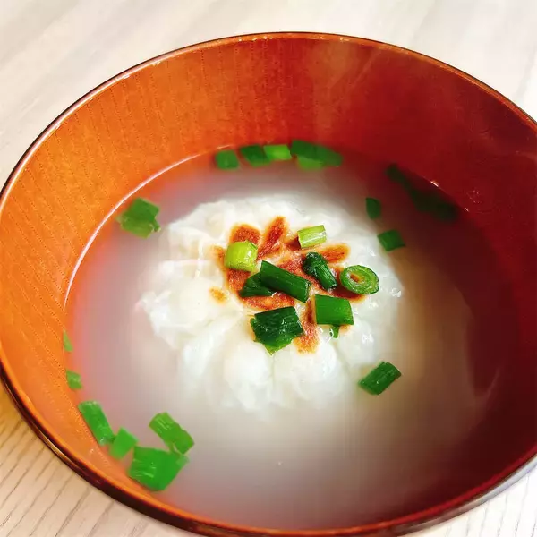 「【飲む肉まん!?】新宿中村屋の中華まんを焼いてスープにドボン！「小籠包風スープ」が寒い夜に沁みる♡」の画像