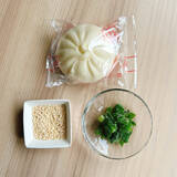 「【飲む肉まん!?】新宿中村屋の中華まんを焼いてスープにドボン！「小籠包風スープ」が寒い夜に沁みる♡」の画像4