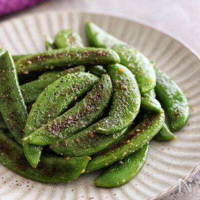 【スナップエンドウの新常識】茹でずに焼くが正解!?「塩ガーリック」で味付けしてみたら…無限おかず爆誕!!