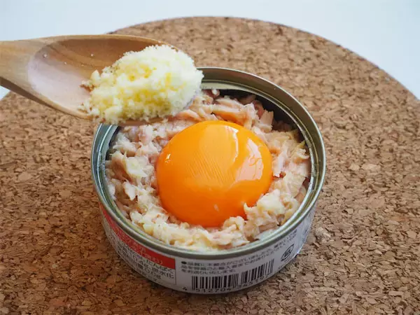 【反則級ズボラ飯】ツナ缶をそのまま器に!?火も包丁も不要「ツナボナーラ」作ってみた！濃厚コクうま♡