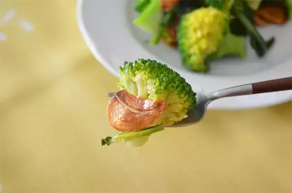 「【祝！指定野菜】いつもとひと味違う「ローマ風」でブロッコリーを味わってみた！にんにくと唐辛子でピリッ!!」の画像