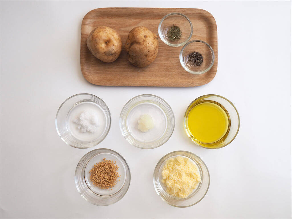 【ポテチ級のカリカリ食感】中はホクホク♡極薄じゃがいもで「ミルフィーユポテト」作ってみた！秘密は重ね方に
