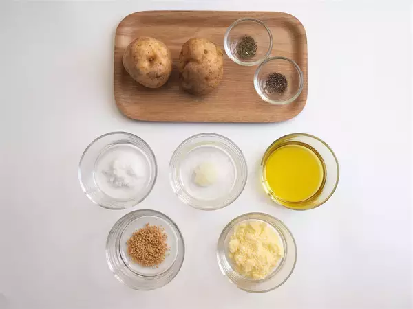 「【ポテチ級のカリカリ食感】中はホクホク♡極薄じゃがいもで「ミルフィーユポテト」作ってみた！秘密は重ね方に」の画像
