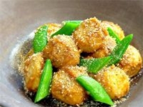 【もう煮崩れない】里芋の煮っころがし作ろう！え、まず素揚げにする!?濃厚味噌ニンニク風味で白メシ消滅♡