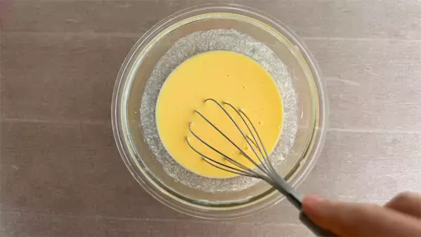 「パン作りのハードル下がる！発酵不要の「米粉レーズンパン風」はトーストすればサクサク♪【元パティシエ直伝】」の画像