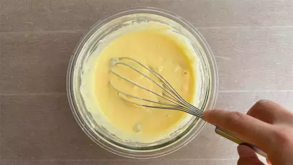 「パン作りのハードル下がる！発酵不要の「米粉レーズンパン風」はトーストすればサクサク♪【元パティシエ直伝】」の画像