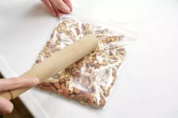 「【ニラ農家直伝！ご飯のお供】まんま家系味噌とんこつラーメン風⁉「万能ニラ味噌」感動レシピ初公開！」の画像