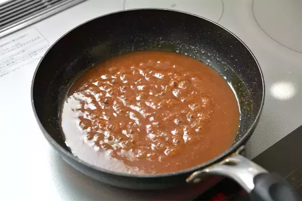 「【ニラ農家直伝！ご飯のお供】まんま家系味噌とんこつラーメン風⁉「万能ニラ味噌」感動レシピ初公開！」の画像