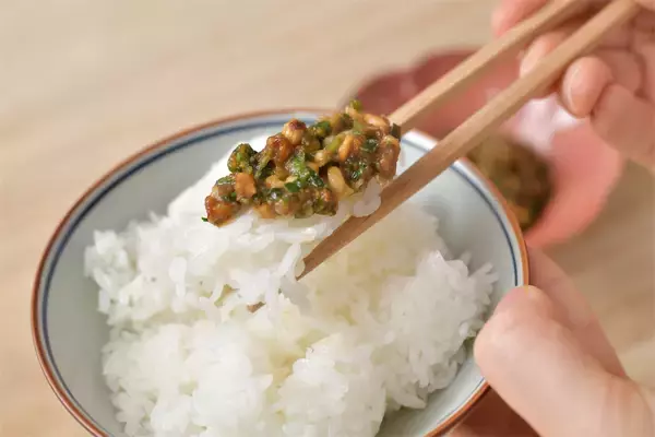 「【ニラ農家直伝！ご飯のお供】まんま家系味噌とんこつラーメン風⁉「万能ニラ味噌」感動レシピ初公開！」の画像