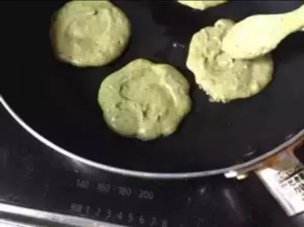 「捨てちゃう“茶殻”で「パンケーキ」作ってみた！“新茶”を飲んで＆食べて免疫力爆上げ～！【食べるSDGs】」の画像