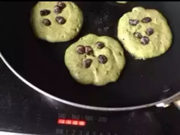 「捨てちゃう“茶殻”で「パンケーキ」作ってみた！“新茶”を飲んで＆食べて免疫力爆上げ～！【食べるSDGs】」の画像