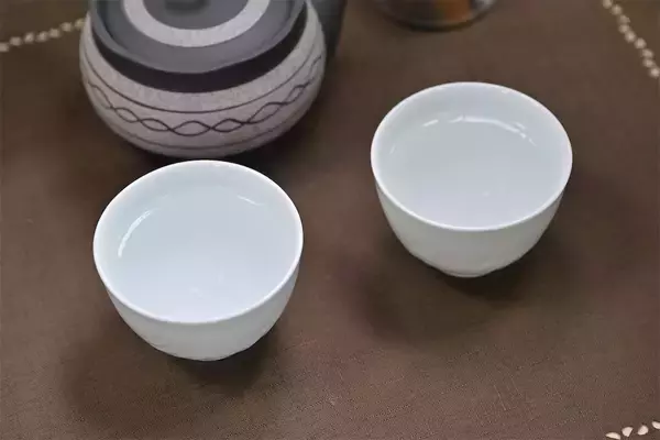 「お茶は熱湯NG！農家直伝【お茶のおいしい淹れ方】その淹れ方では旨味半減!? 決め手は温度＆抽出時間！」の画像