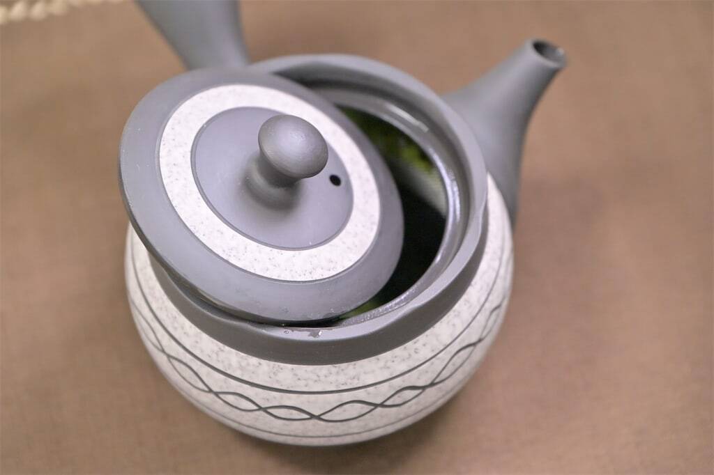 お茶は熱湯NG！農家直伝【お茶のおいしい淹れ方】その淹れ方では旨味半減!? 決め手は温度＆抽出時間！