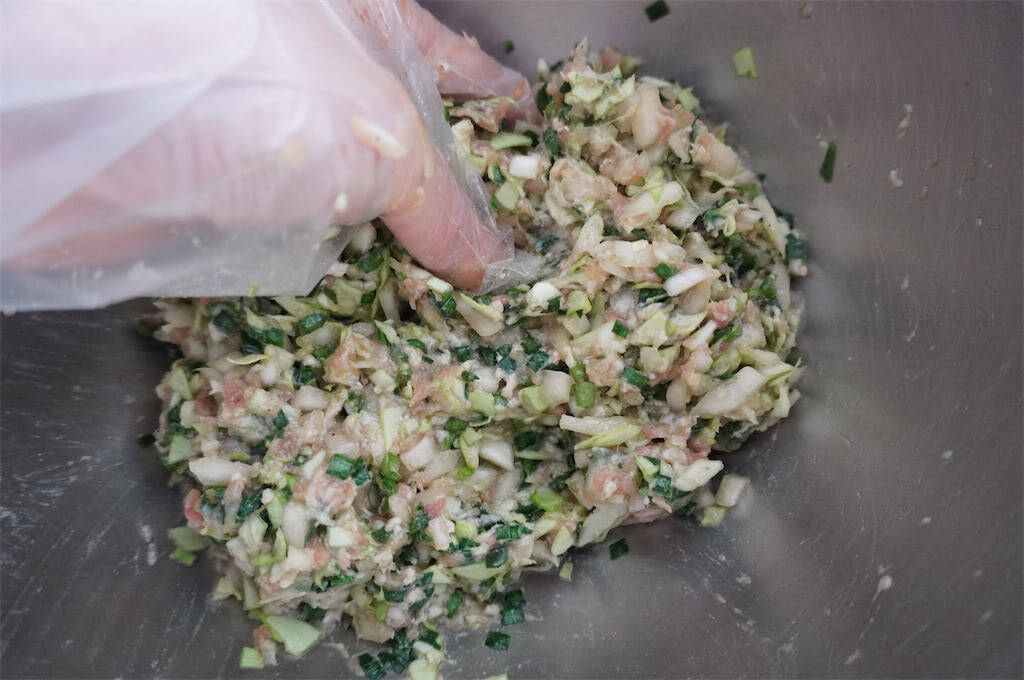 【衝撃レシピ】餃子の具を卵でとじる!?「たまごギョーザ」作ってみた！絶妙なるまろやかさ…【農家直伝】