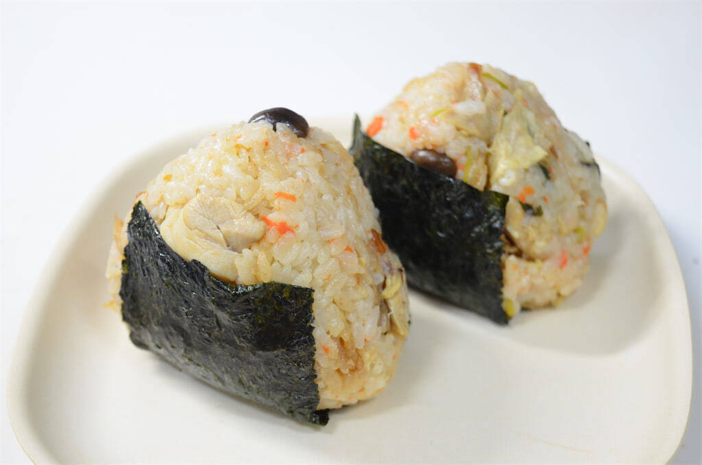 【市販鍋スープで松茸ご飯】「松茸香るしゃぶ鍋スープ」で炊き込みご飯作ったら…本物入ってるレベルだった