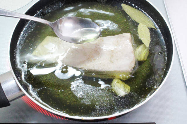 【自家製ツナ作ってみた】刺身用サクをオイルで煮るだけ！缶詰を遥かに超えるゴージャス肉厚感♪【もはやお肉】