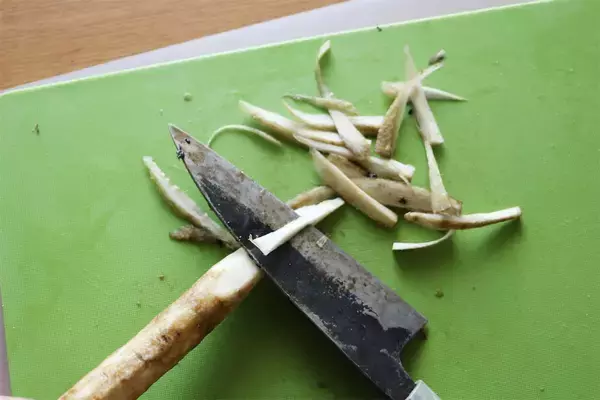 「【しょうが焼きのマンネリ打破】根菜を豚肉で巻く!?「クルクルしょうが焼き」作ろう！コリコリ食感♡＆甘辛沼～」の画像