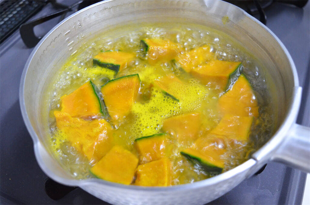 【ハマる新食感】かぼちゃサラダを巻く？油揚げで!?「和風かぼちゃピンチョス」作ってみた！【お弁当にも◎】