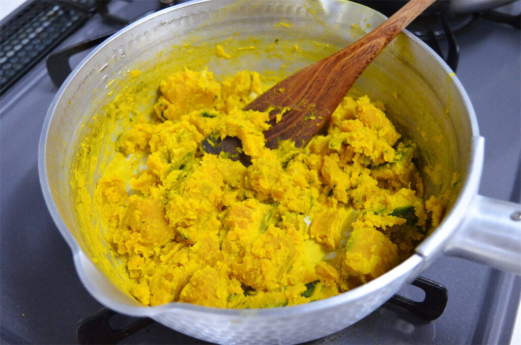 【ハマる新食感】かぼちゃサラダを巻く？油揚げで!?「和風かぼちゃピンチョス」作ってみた！【お弁当にも◎】