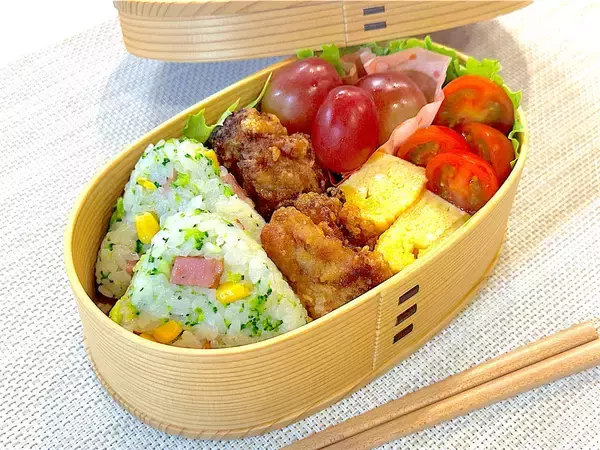 「【意外な組み合わせ】ブロッコリーが主役のおにぎり爆誕!?独特のホロッと食感…からのベーコンの旨味ジュワン♡」の画像