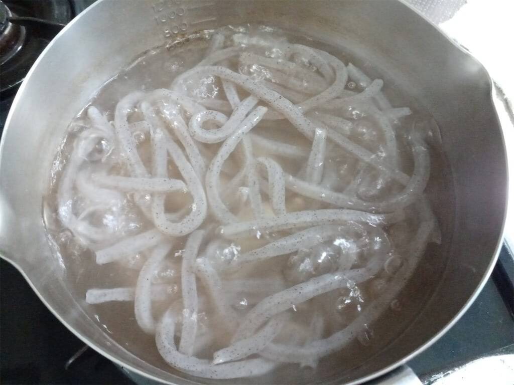 【コキュッと快食感】「つきこんにゃく」って知ってる!?細長で食べ応え◎辛子明太子と炒めてみた！【農家直伝】