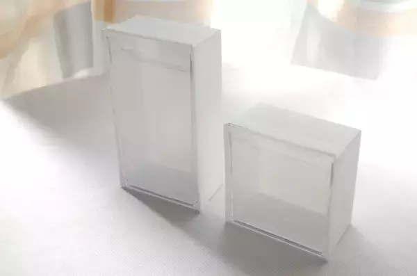 「ダイソー「マグネットスイングケース」に日常の細々したモノを収納してみた♪輪ゴム・鍵・薬…便利♪」の画像