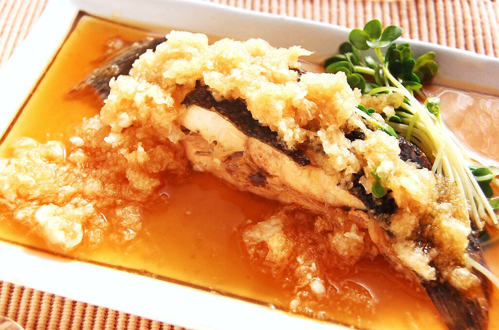 【ふわっととろける♡】胃腸が重たいので「カレイのおろし煮」作ってみた！甘くてやさし〜えっ老化防止にも!?